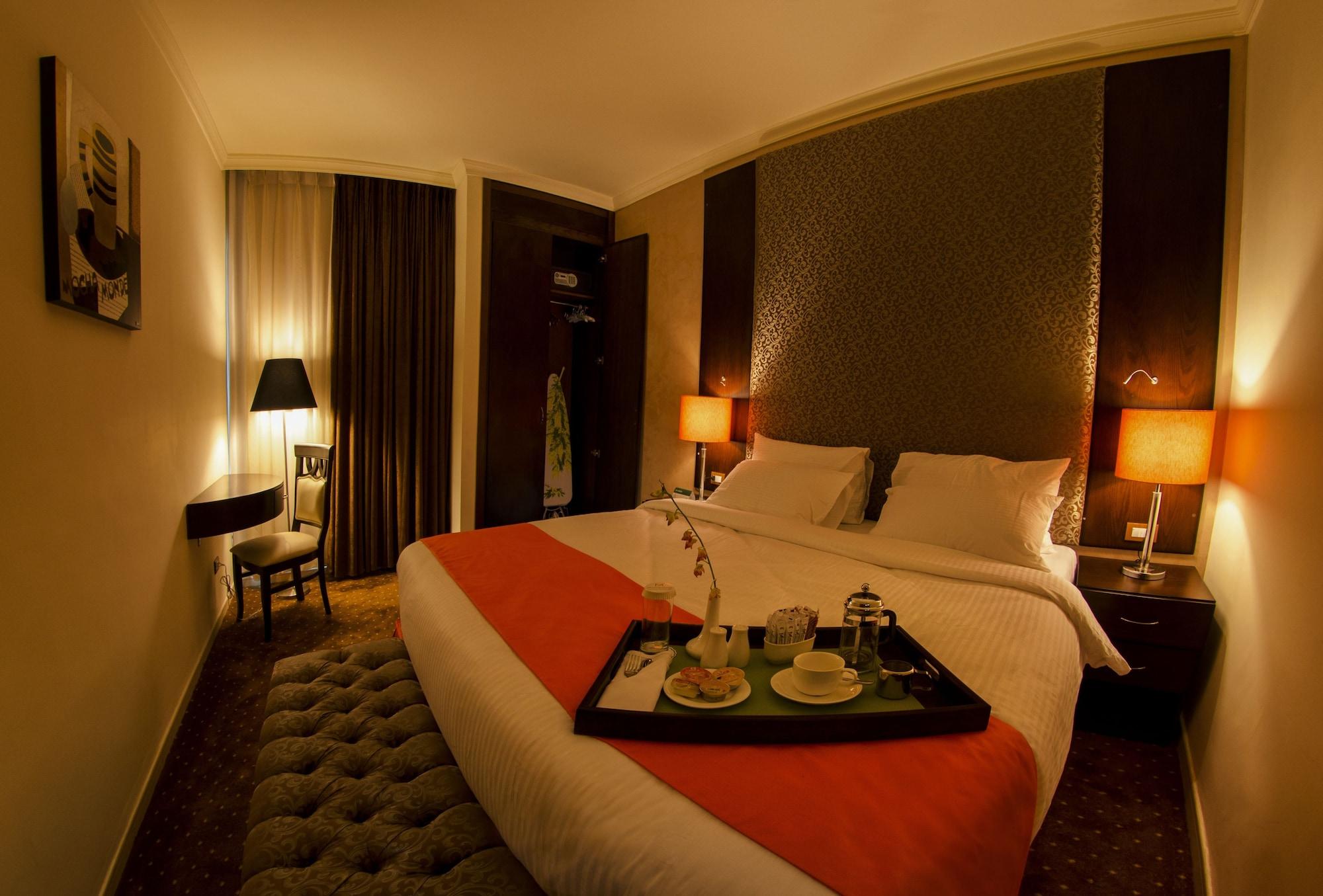Meneur Hotel Amman Extérieur photo